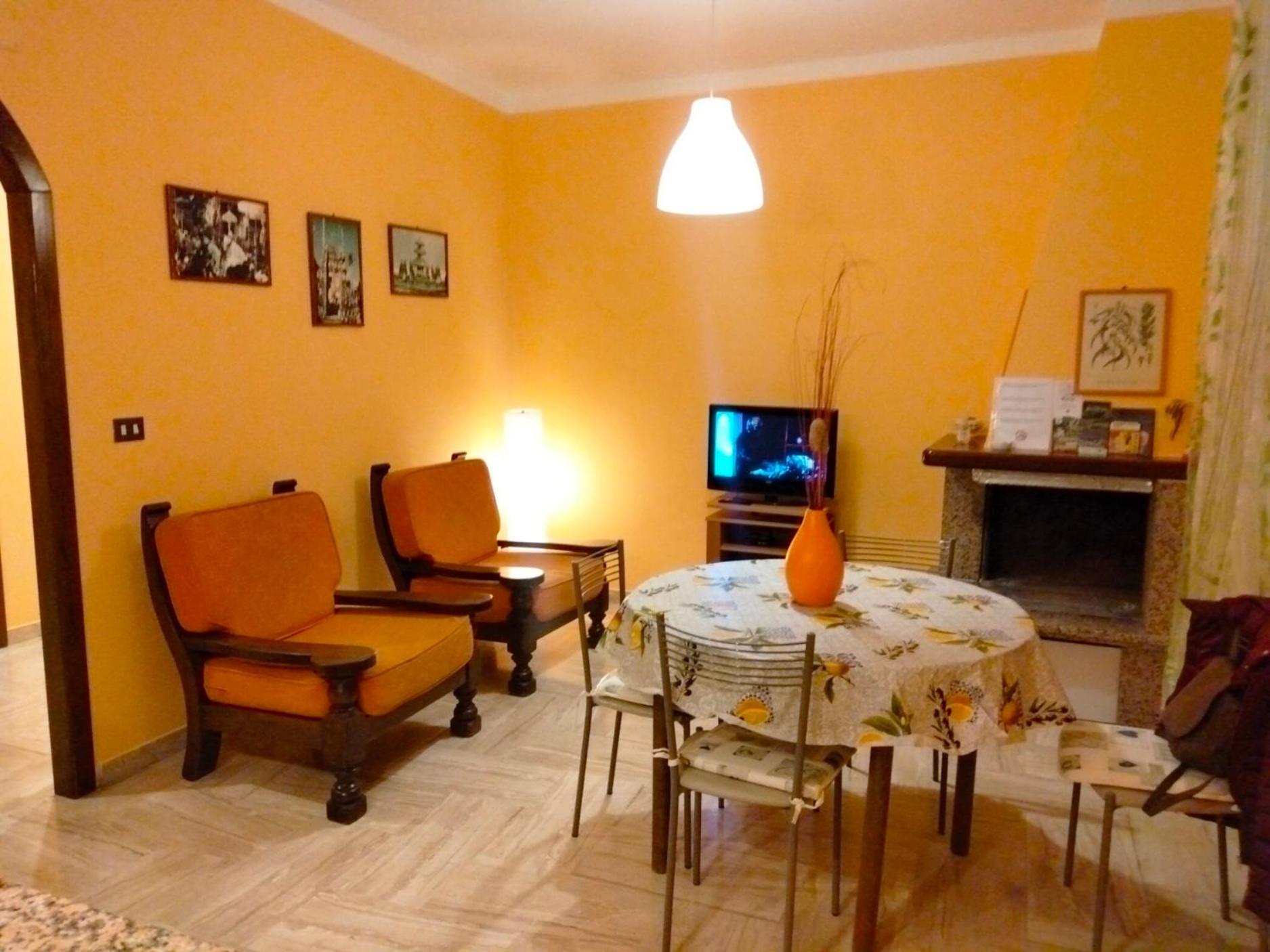 Casa Di Anna Appartement Tolfa Buitenkant foto
